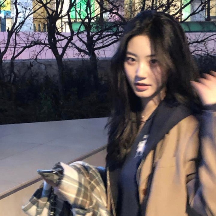 明天、我会成为谁的女友